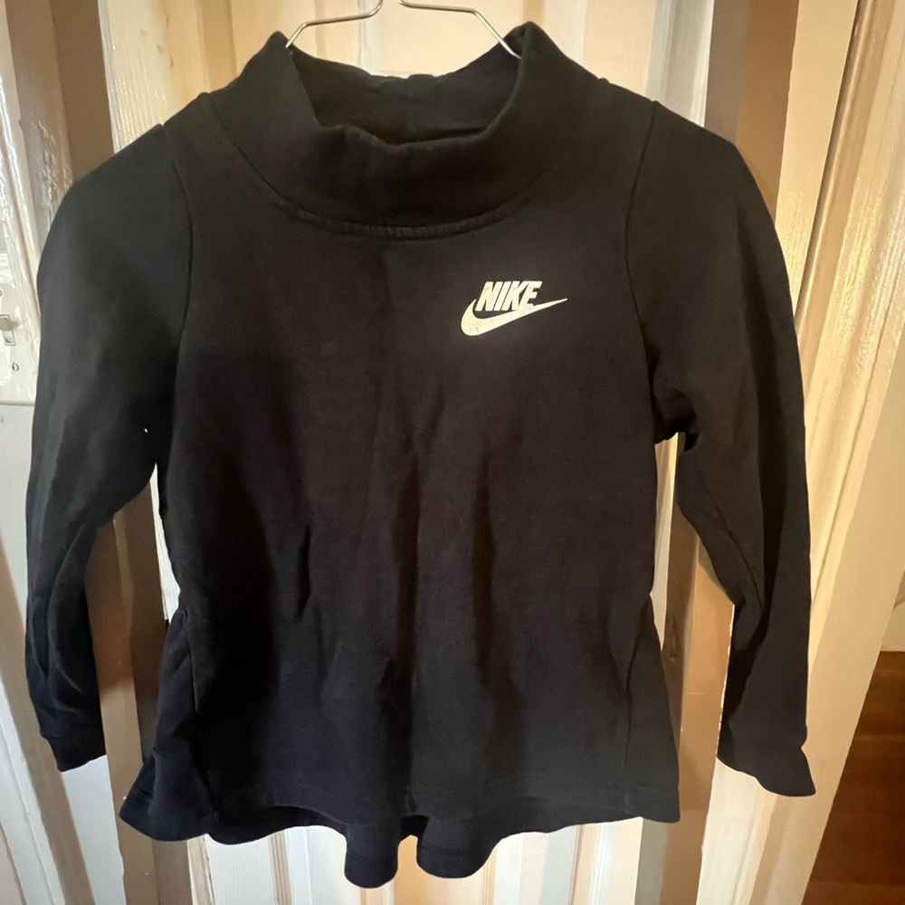 Pre~loved Nike Black Long Sleeve Sweatshirt for the little princess.